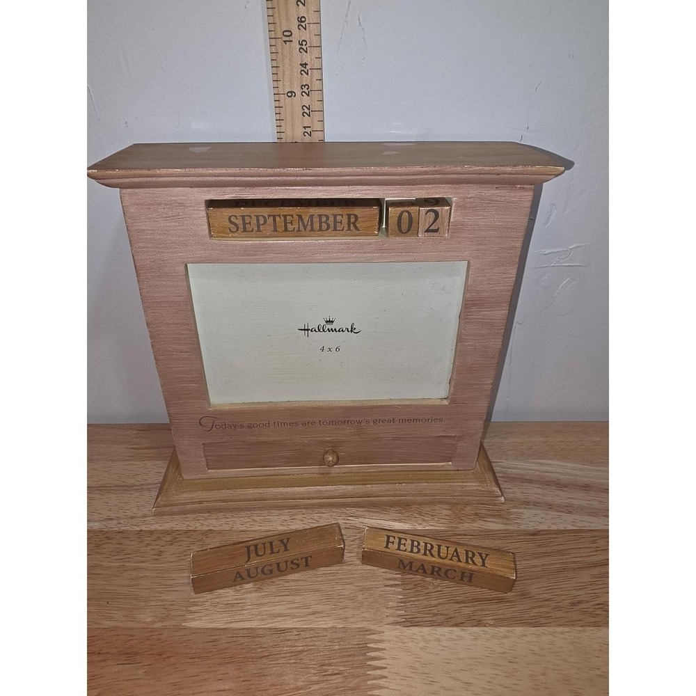 Hallmark Perpetual Calendar with Photo Frame vintage today's good times